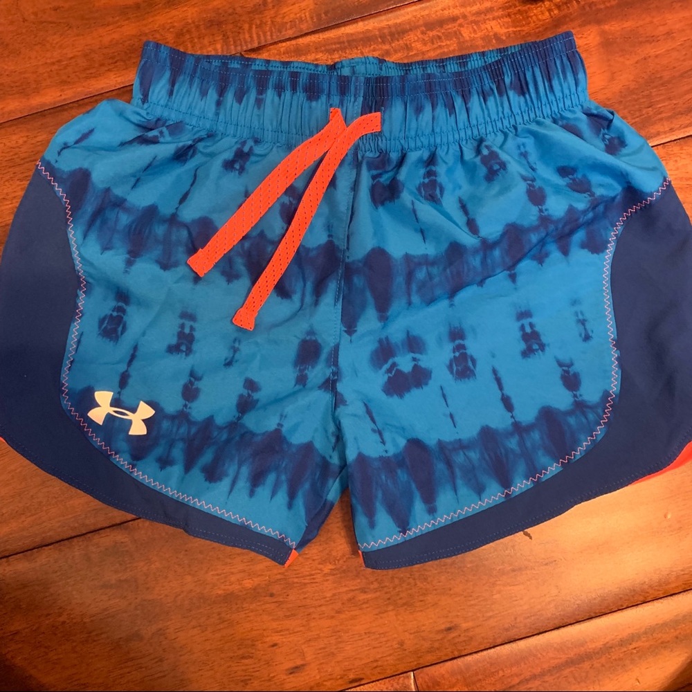 Girls under armour running shorts
